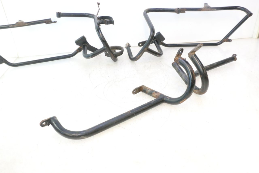 photo de OSŁONA CYLINDRA SILNIKA YAMAHA TDM ABS 900 (2002 - 2014) - Szczegół części