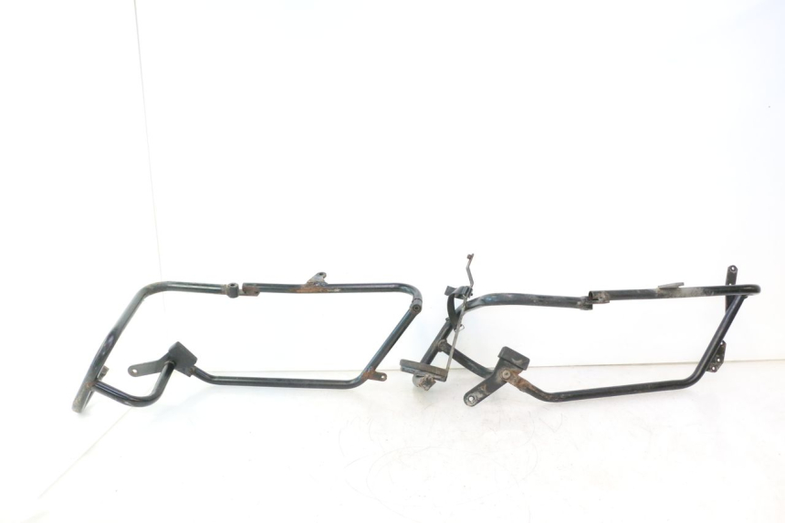 photo de OSŁONA CYLINDRA SILNIKA YAMAHA TDM ABS 900 (2002 - 2014) - Widok z bliska
