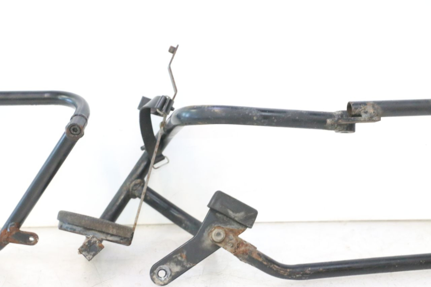 photo de OSŁONA CYLINDRA SILNIKA YAMAHA TDM ABS 900 (2002 - 2014) - Struktura - zbliżenie