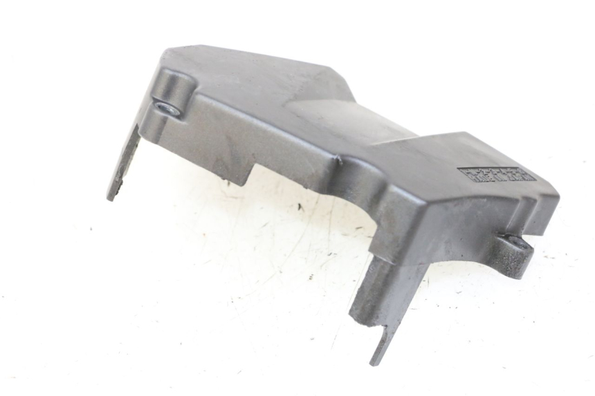 photo de OBUDOWA ZĘBATKI YAMAHA FZ6 FAZER S2 600 (2007 - 2011) - Inny kąt widzenia