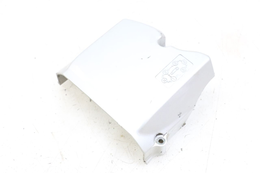 photo de OBUDOWA ZĘBATKI SUZUKI GZ MARAUDER 125 (1998 - 2004) - Zbliżenie techniczne