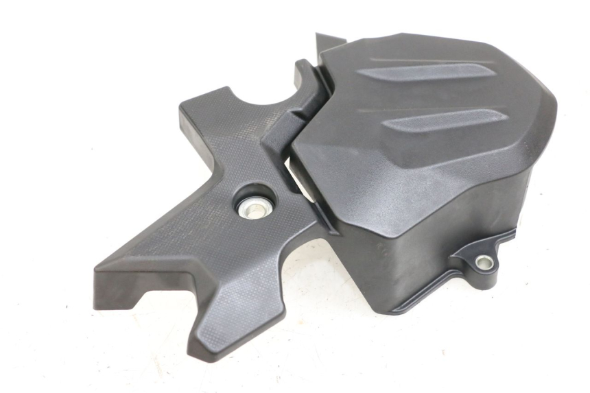 photo de OBUDOWA ZĘBATKI KAWASAKI NINJA 400 (2018 - 2023) - Zbliżenie techniczne