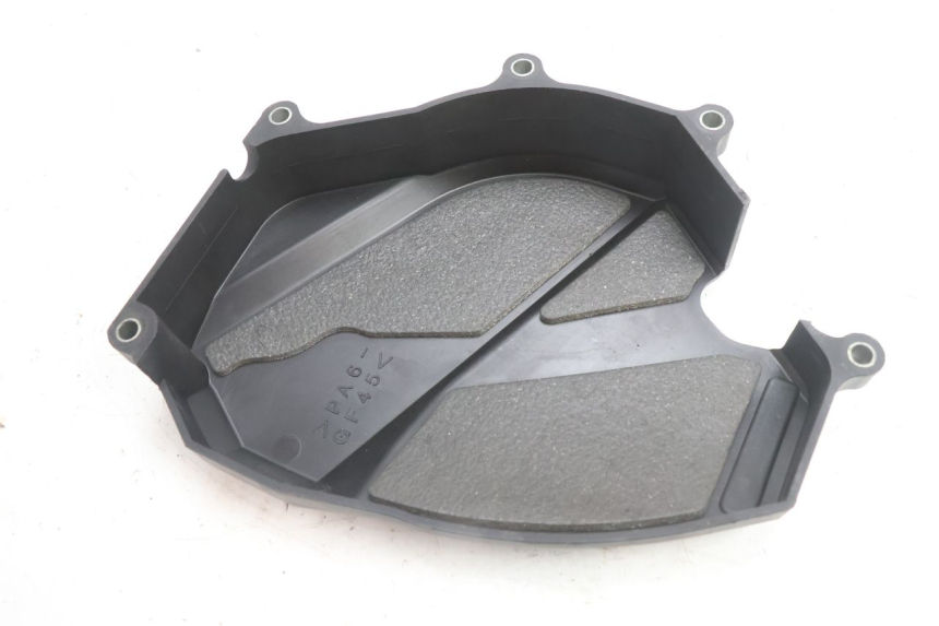 photo de OBUDOWA ZĘBATKI YAMAHA TDM ABS 900 (2002 - 2014) - Zbliżenie techniczne