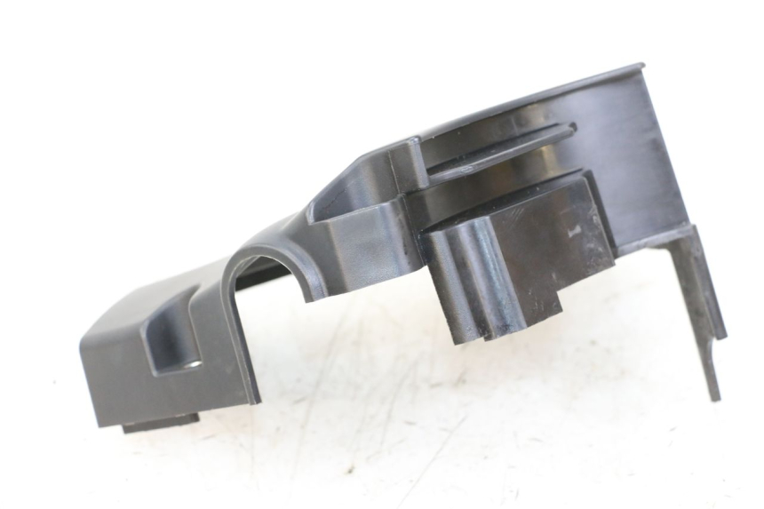 photo de OBUDOWA ZĘBATKI YAMAHA XJ6 ABS 600 (2008 - 2016) - Inny kąt widzenia