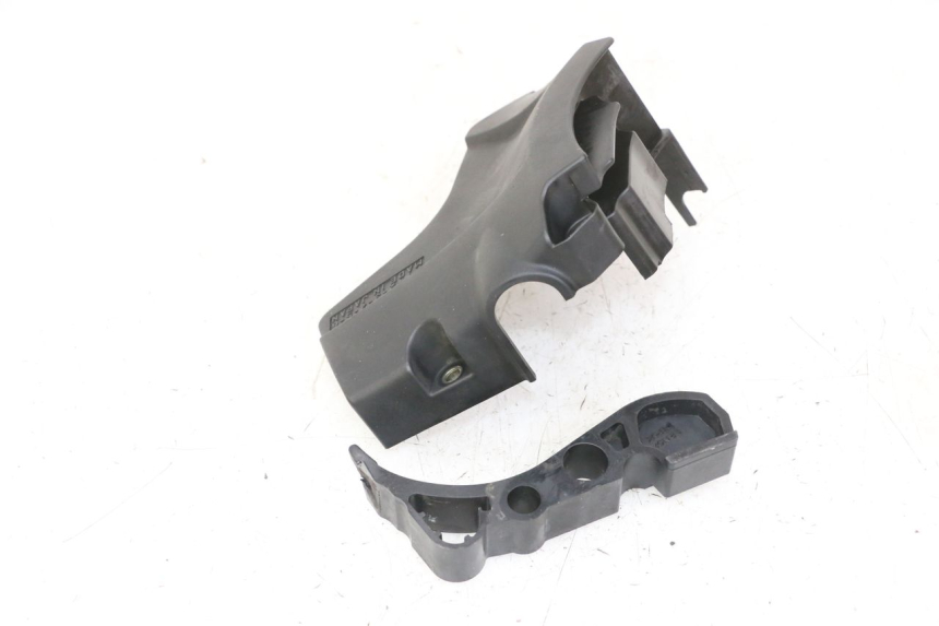 photo de OBUDOWA ZĘBATKI YAMAHA XJ6 ABS 600 (2008 - 2016) - Szczegół części