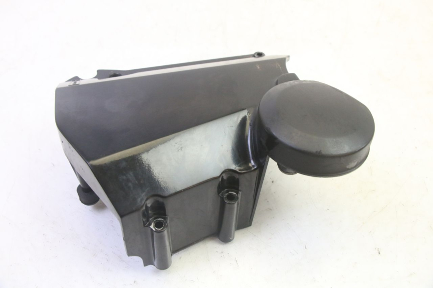 photo de OBUDOWA ZĘBATKI KAWASAKI ZR 7 750 (1999 - 2004) - Zbliżenie techniczne