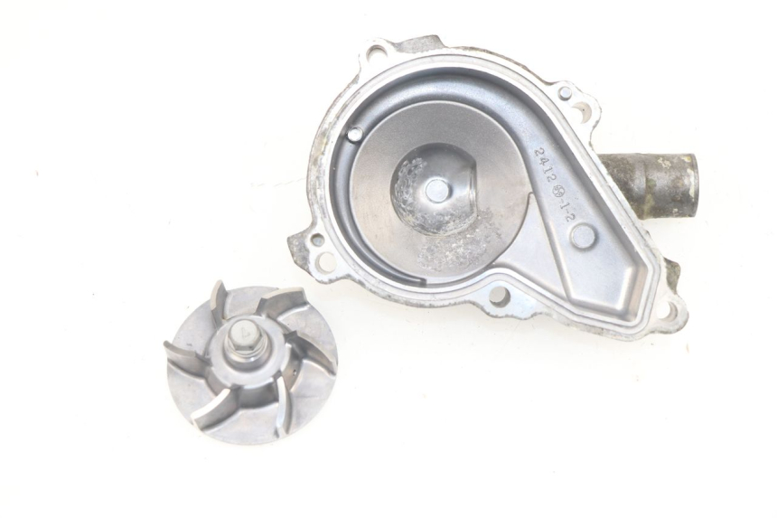 photo de OBUDOWA POMPY WODY KAWASAKI ER-6 ER6 F 650 (2006 - 2009) - Zoom stanu zużycia