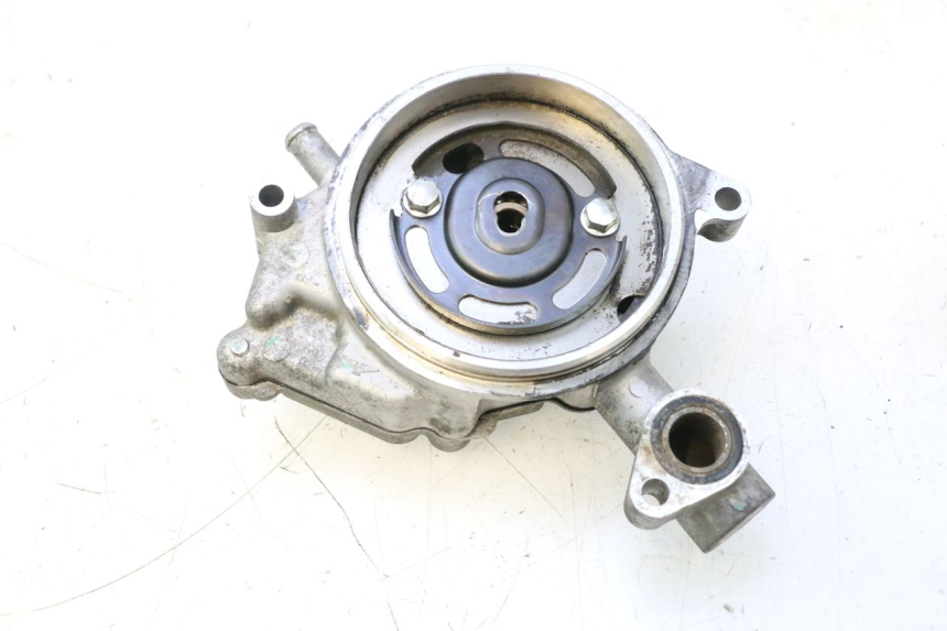 photo de OBUDOWA POMPY WODY YAMAHA X-MAX XMAX 125 (2010 - 2013) - Zoom stanu zużycia