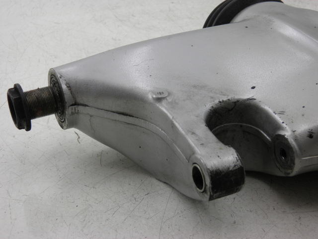 photo de OBUDOWA PRZENIESIENIA NAPĘDU KOŁA BMW R RS 1150 (2001 - 2005) - Inny kąt widzenia