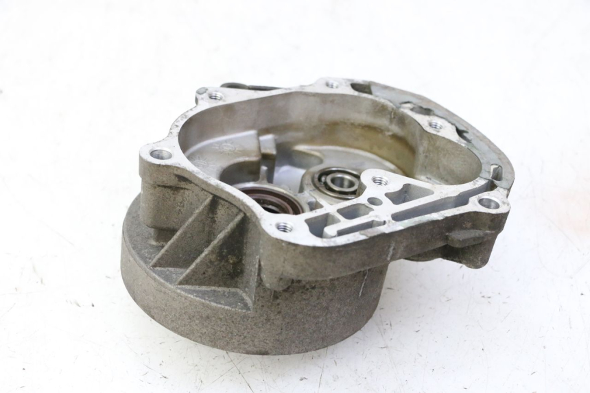 photo de OBUDOWA PRZENIESIENIA NAPĘDU KOŁA SYM CROX 4T 50 (2016 - 2023) - Zbliżenie techniczne