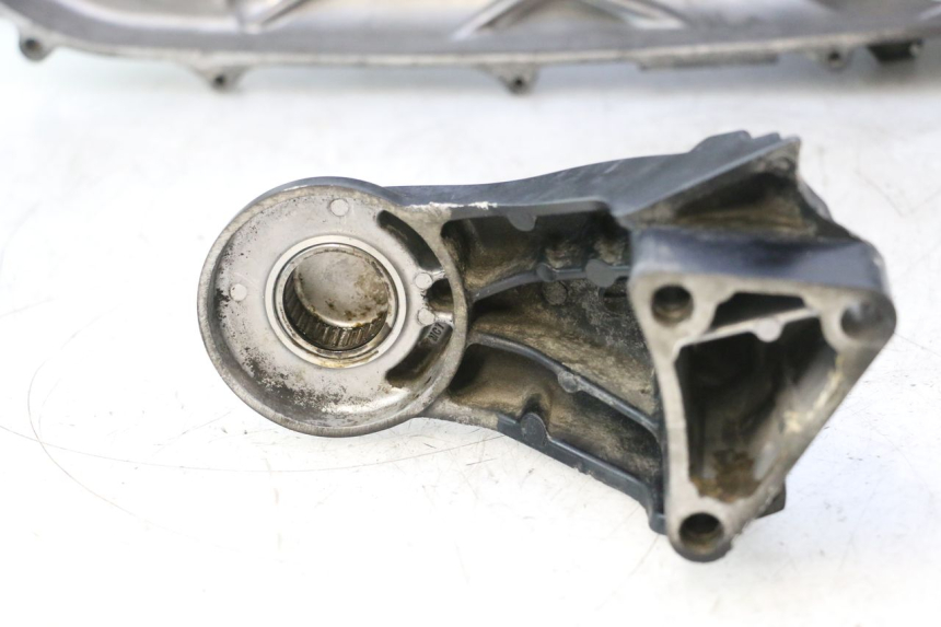 photo de OBUDOWA PRZEKŁADNI KOŁO HONDA FJS SILVER WING SILVERWING 400 (2005 - 2008) - Szczegóły charakterystyczne
