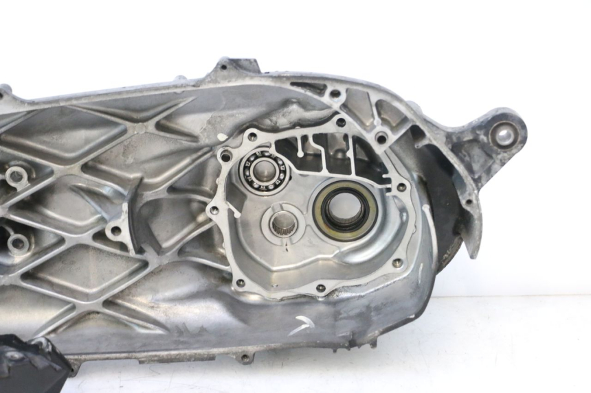 photo de OBUDOWA PRZEKŁADNI KOŁO HONDA FJS SILVER WING SILVERWING 400 (2005 - 2008) - Zdjęcie dodatkowe