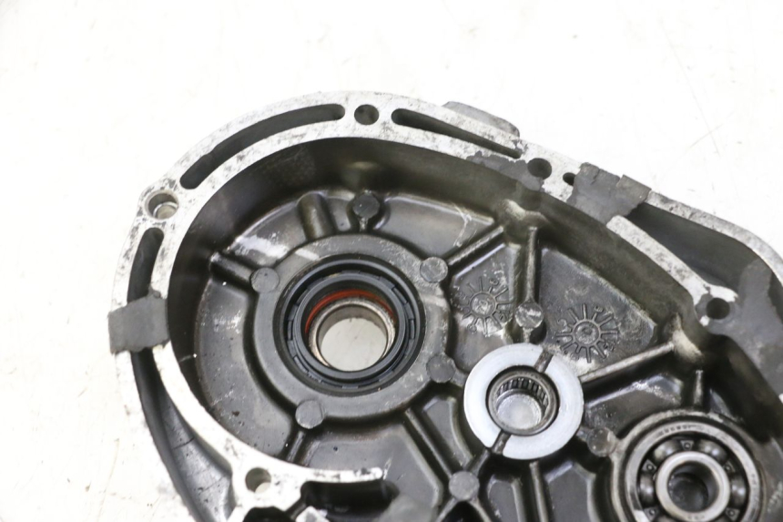 photo de OBUDOWA NAPĘDU KOŁA KYMCO GRAND DINK 125 (2002 - 2007) - Widok ogólny