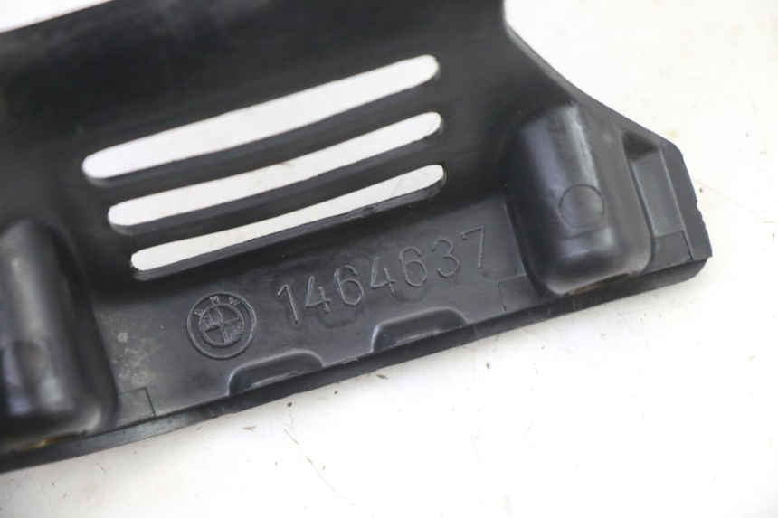 photo de OBUDOWA PRZENIESIENIA NAPĘDU KOŁA BMW K 75 RT 750 (1989 - 1997) - Zbliżenie techniczne