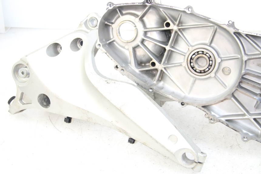 photo de OBUDOWA PRZENIESIENIA NAPĘDU KOŁA YAMAHA XP T-MAX TMAX 500 (2004 - 2007) - Punkty mocowania