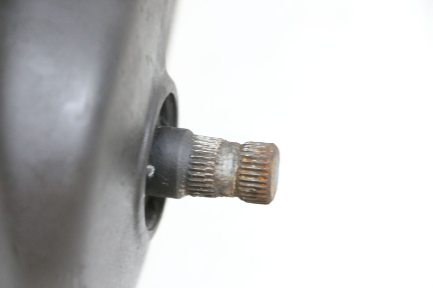 photo de OBUDOWA WARIATORA MBK BOOSTER SPIRIT 50 (2004 - 2017) - Zbliżenie techniczne