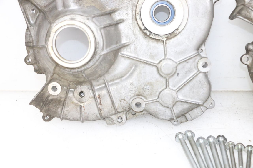 photo de OBUDOWA WARIATORA SUZUKI BURGMAN 650 (2013 - 2020) - Widok profilu