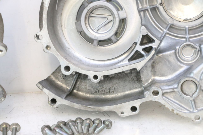 photo de OBUDOWA WARIATORA SUZUKI BURGMAN EXECUTIVE ABS 650 (2006 - 2012) - Widok główny