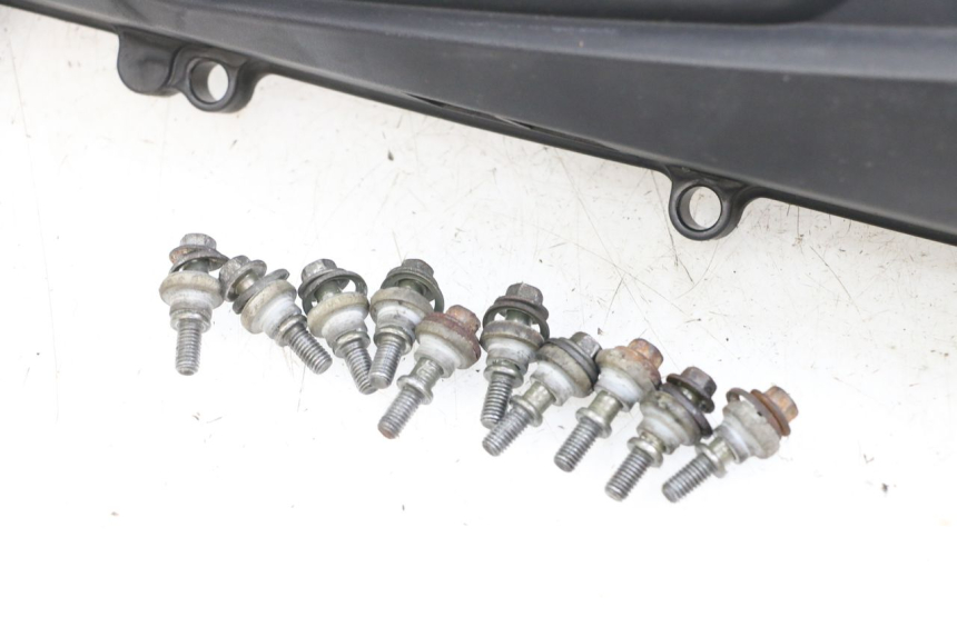 photo de OBUDOWA WARIATORA KYMCO DINK STREET 125 (2009 - 2014) - Widok ogólny