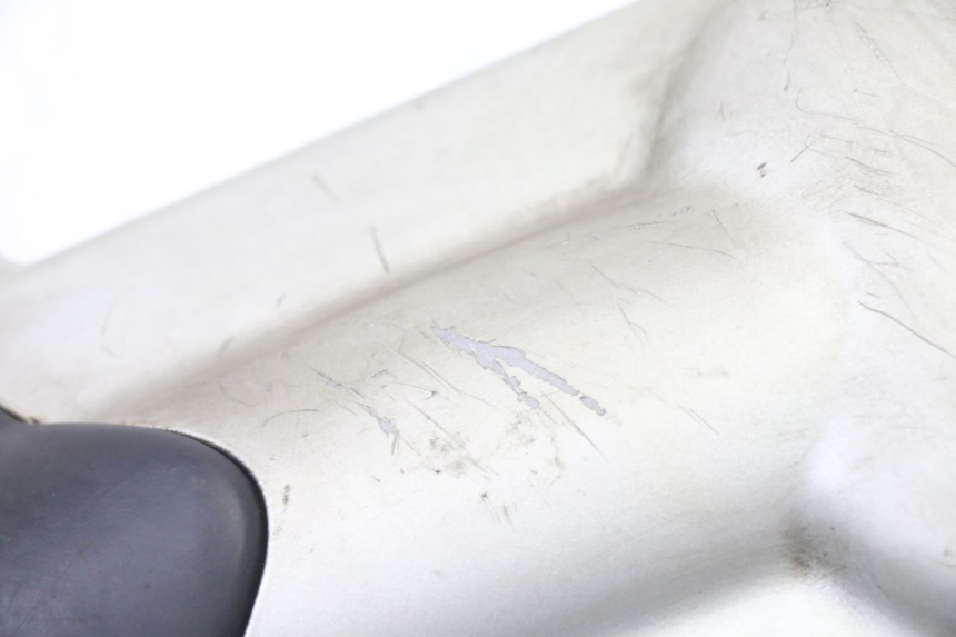 photo de OBUDOWA WARIATORA PEUGEOT ELYSEO 125 (1999 - 2004) - Inny kąt widzenia