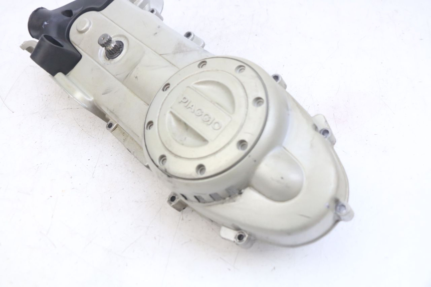 photo de OBUDOWA WARIATORA PIAGGIO FLY 4T 50 (2013 - 2017) - Stan powierzchni