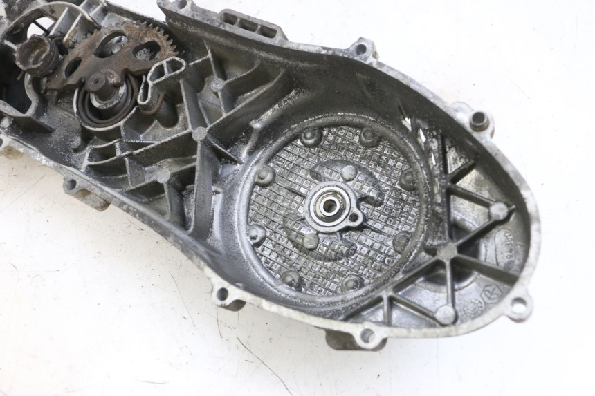 photo de OBUDOWA WARIATORA PIAGGIO FLY 4T 50 (2013 - 2017) - Punkty mocowania