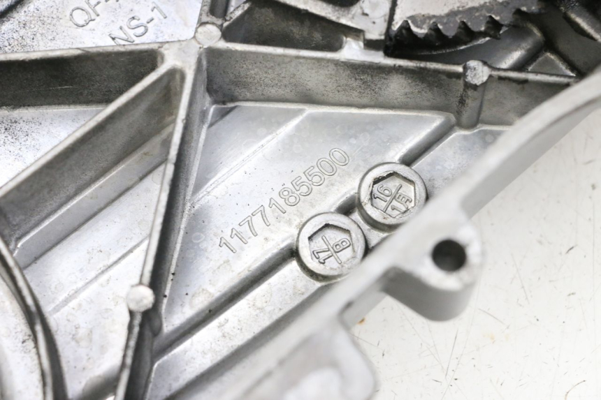 photo de OBUDOWA WARIATORA PEUGEOT KISBEE 2T 50 (2010 - 2017) - Szczegół części