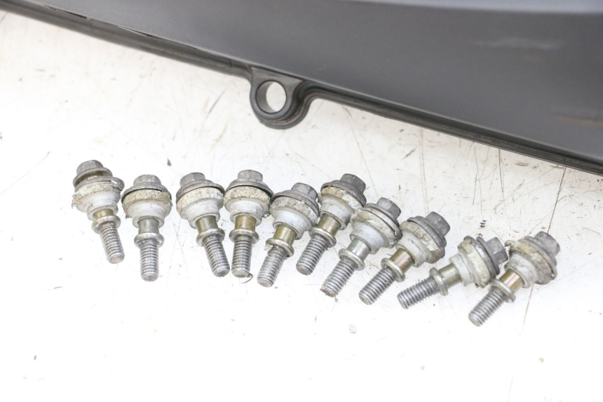 photo de OBUDOWA WARIATORA KYMCO X-TOWN XTOWN 125 (2016 - 2021) - Stan powierzchni