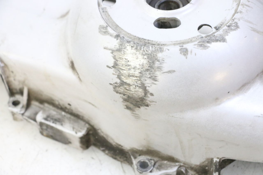 photo de OBUDOWA WARIATORA PIAGGIO LIBERTY 125 (1998 - 2008) - Zbliżenie techniczne