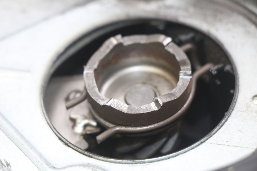 photo de OBUDOWA WARIATORA SYM MIO 50 (2011 - 2017) - Zoom stanu zużycia