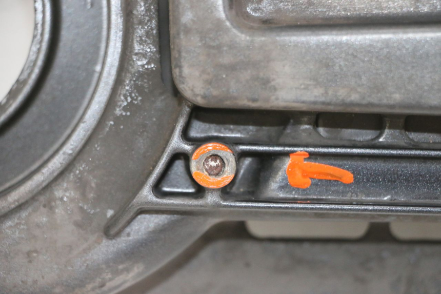 photo de OBUDOWA WARIATORA PIAGGIO MP3 LT 400 (2007 - 2012) - Szczegóły charakterystyczne