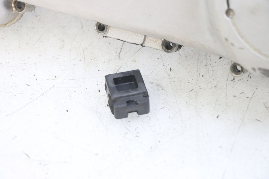 photo de OBUDOWA WARIATORA GILERA RUNNER SL 50 (2006 - 2009) - Oznaczenia i referencje