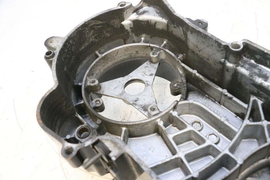 photo de OBUDOWA WARIATORA PEUGEOT SATELIS COMPRESSOR K15 125 (2006 - 2009) - Zoom stanu zużycia