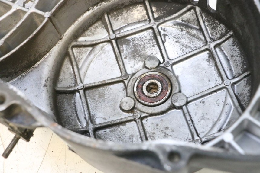 photo de OBUDOWA WARIATORA PEUGEOT SATELIS COMPRESSOR K15 125 (2006 - 2009) - Inny kąt widzenia