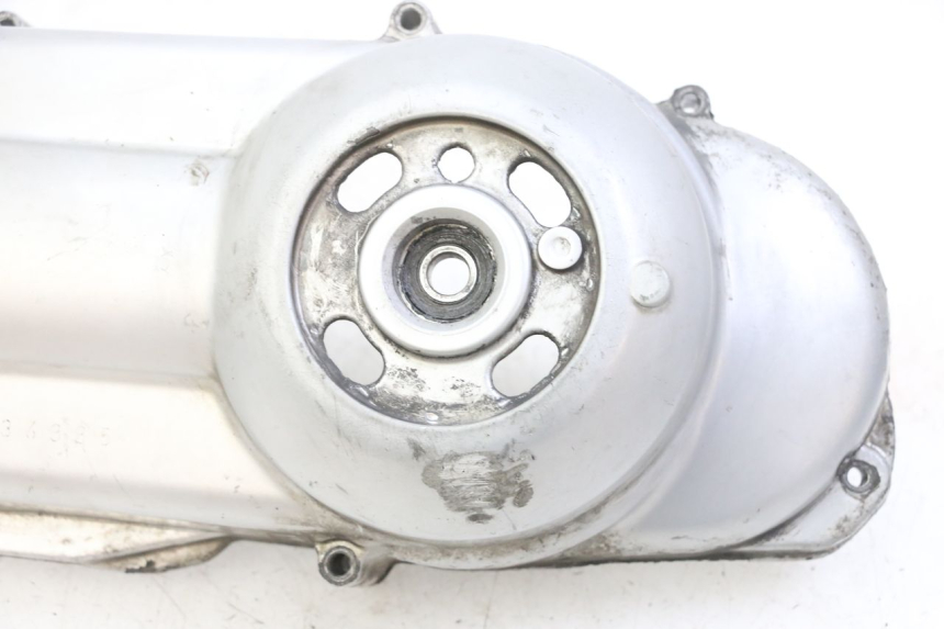 photo de OBUDOWA WARIATORA PEUGEOT SATELIS 125 (2013 - 2018) - Widok z bliska