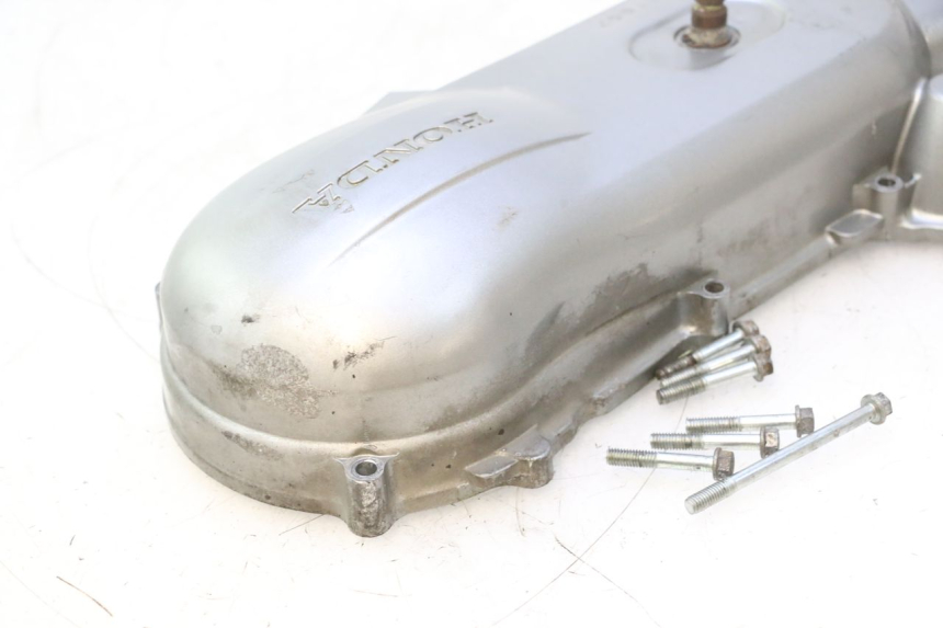 photo de OBUDOWA WARIATORA HONDA SCV LEAD 100 (2003 - 2007) - Zbliżenie techniczne
