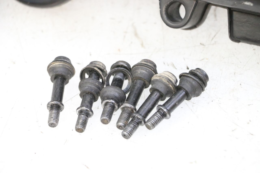 photo de OBUDOWA WARIATORA PEUGEOT STREETZONE I NAKED 2T 50 (2018 - 2020) - Szczegóły charakterystyczne