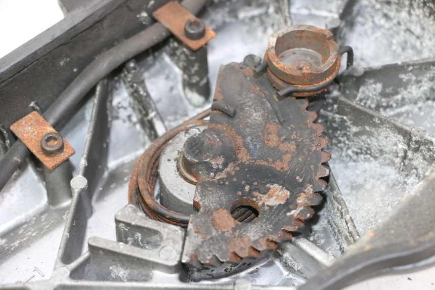 photo de OBUDOWA WARIATORA PEUGEOT STREETZONE I NAKED 2T 50 (2018 - 2020) - Zbliżenie techniczne