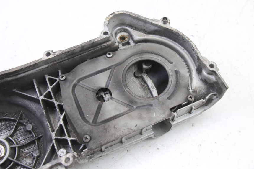 photo de OBUDOWA WARIATORA PIAGGIO SUPER LX 125 (2000 - 2003) - Zbliżenie komponentów