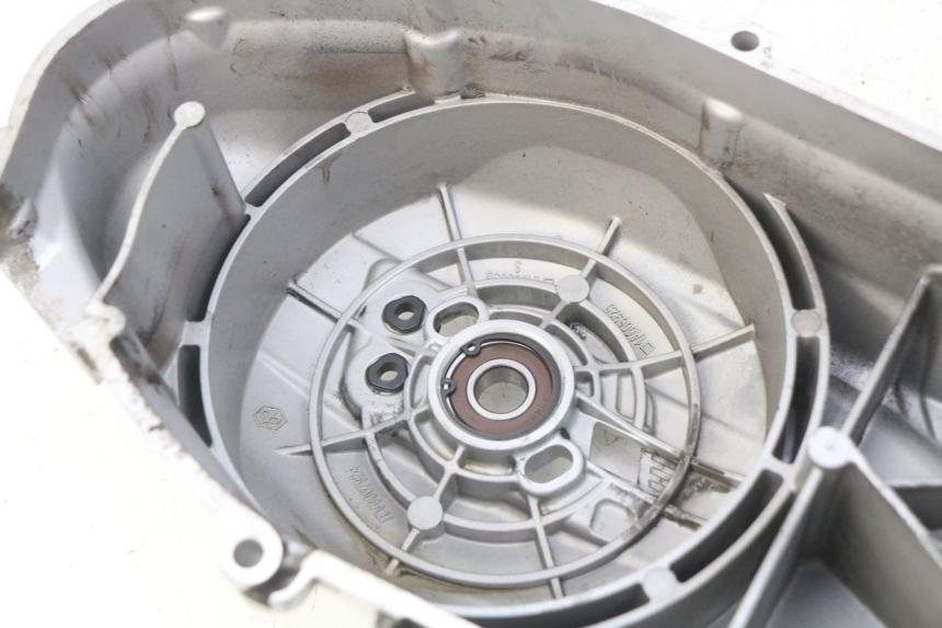 photo de OBUDOWA WARIATORA PIAGGIO VESPA GTS IGET ABS 125 (2017 - 2023) - Zbliżenie techniczne