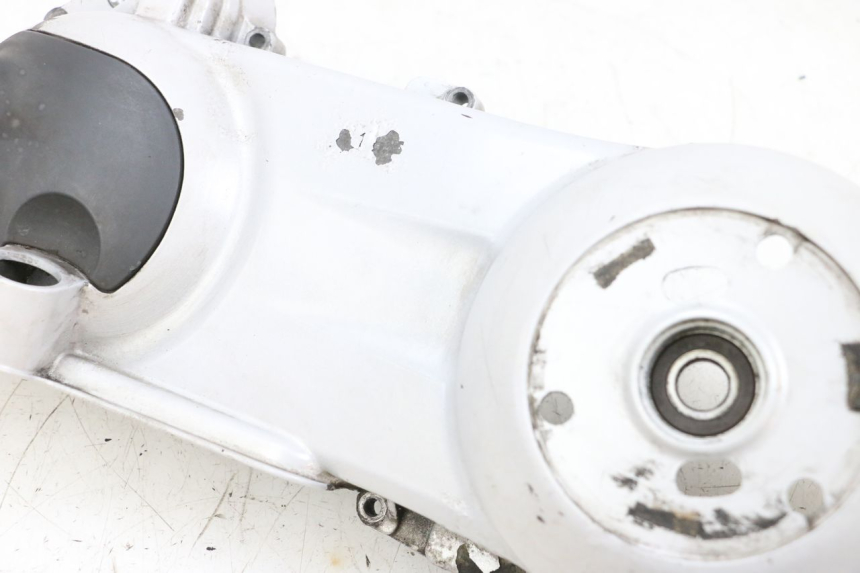 photo de OBUDOWA WARIATORA PIAGGIO X8 125 (2004 - 2007) - Widok z bliska