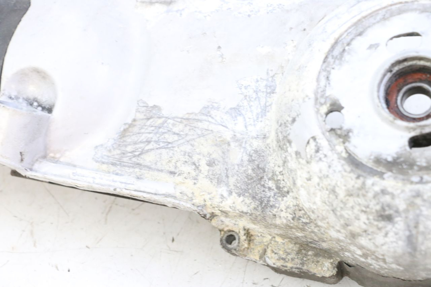 photo de OBUDOWA WARIATORA PIAGGIO X9 EVOLUTION 125 (2003 - 2007) - Widok z bliska