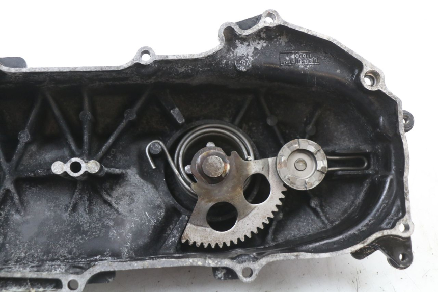 photo de OBUDOWA WARIATORA YAMAHA YE ZEST 50 (1992 - 1998) - Punkty mocowania