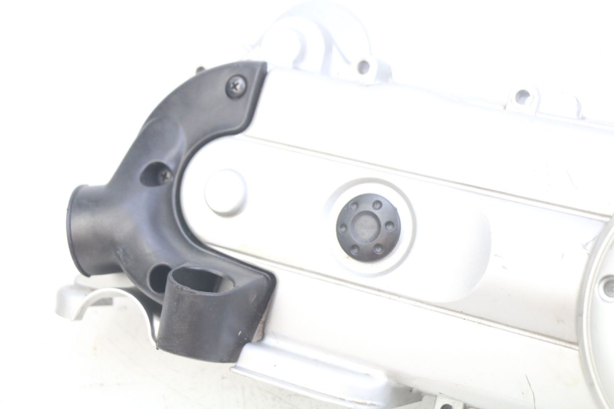 photo de OBUDOWA WARIATORA PIAGGIO ZIP 4T 50 (2018 - 2020) - Punkty mocowania