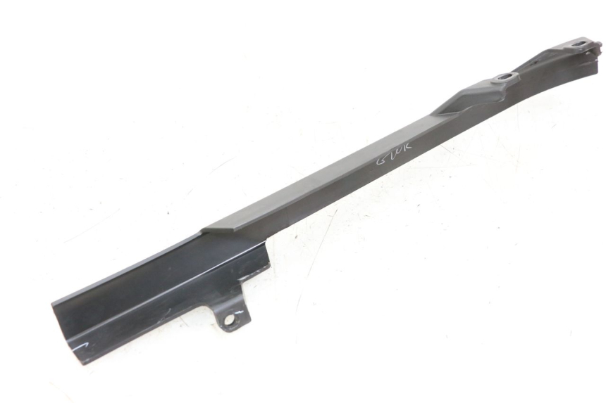 photo de OSŁONA ŁAŃCUCHA ROYAL ENFIELD CONTINENTAL GT 650 (2019 - 2024) - Zoom stanu zużycia