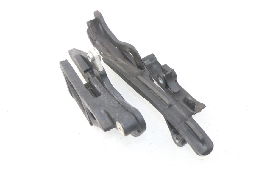 photo de OSŁONA ŁAŃCUCHA HUSQVARNA FC 350 (2019 - 2022) - Zbliżenie techniczne