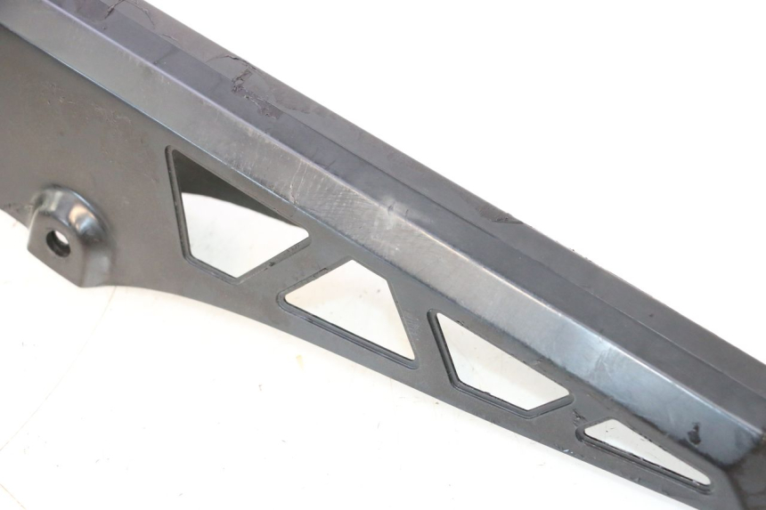 photo de OSŁONA ŁAŃCUCHA SUZUKI GSX F GSXF 750 (1988 - 1998) - Zoom stanu zużycia