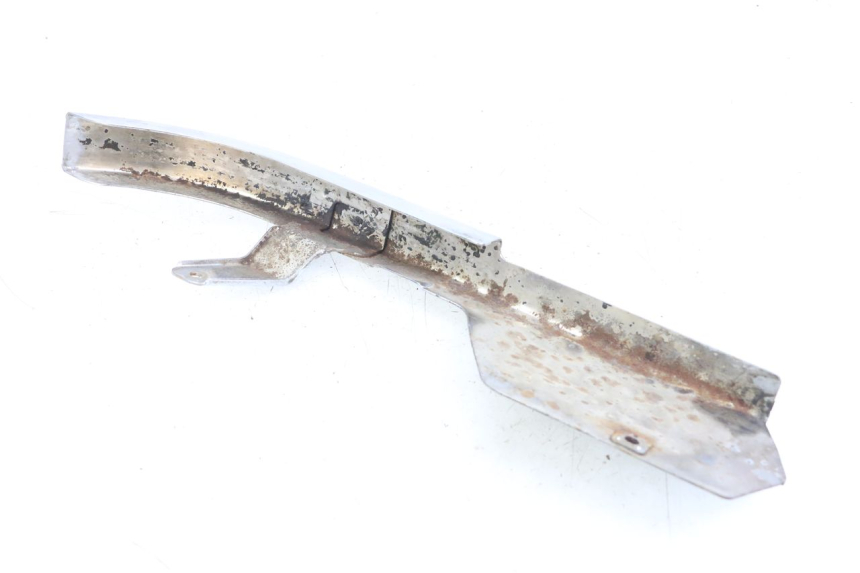 photo de OSŁONA ŁAŃCUCHA SUZUKI GZ MARAUDER 125 (1998 - 2004) - Szczegół części