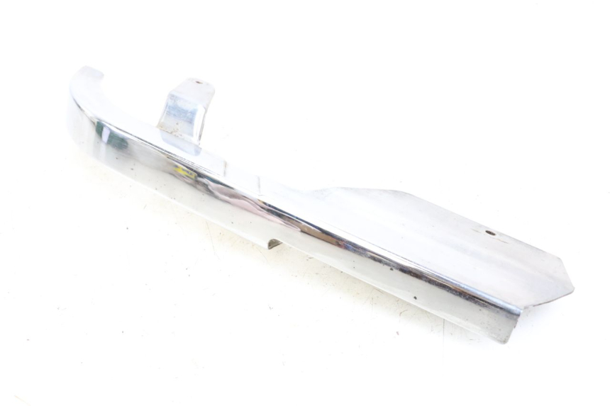 photo de OSŁONA ŁAŃCUCHA SUZUKI GZ MARAUDER 125 (1998 - 2004) - Inny kąt widzenia