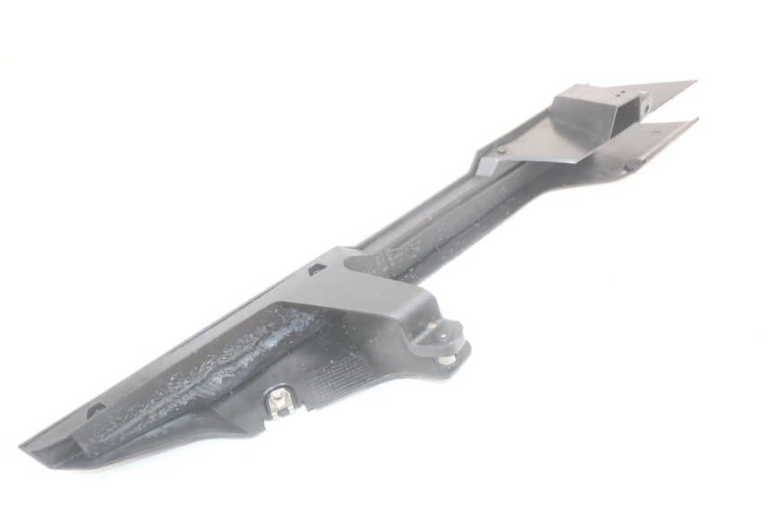 photo de OSŁONA ŁAŃCUCHA HUSQVARNA SVARTPILEN 401 (2018 - 2023) - Zbliżenie techniczne